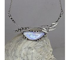 Náhrdelník s měsíčním kamenem