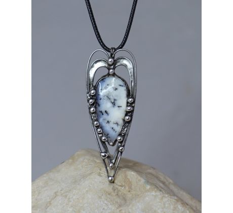 Srdíčko s merlinitem